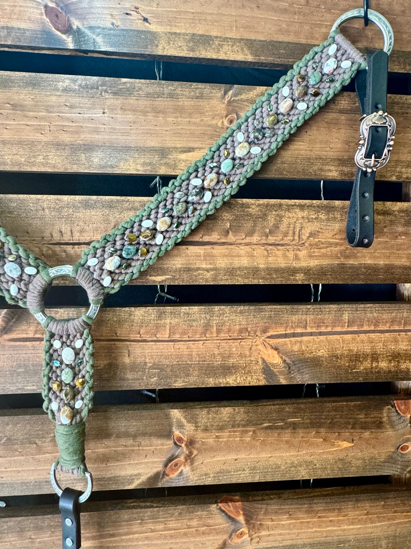 The Happy - Wood Brown/Avocado